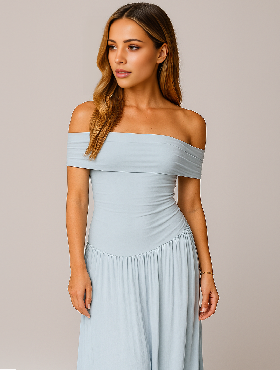 Dalina | Vestido maxi plisado con hombros descubiertos para mujer