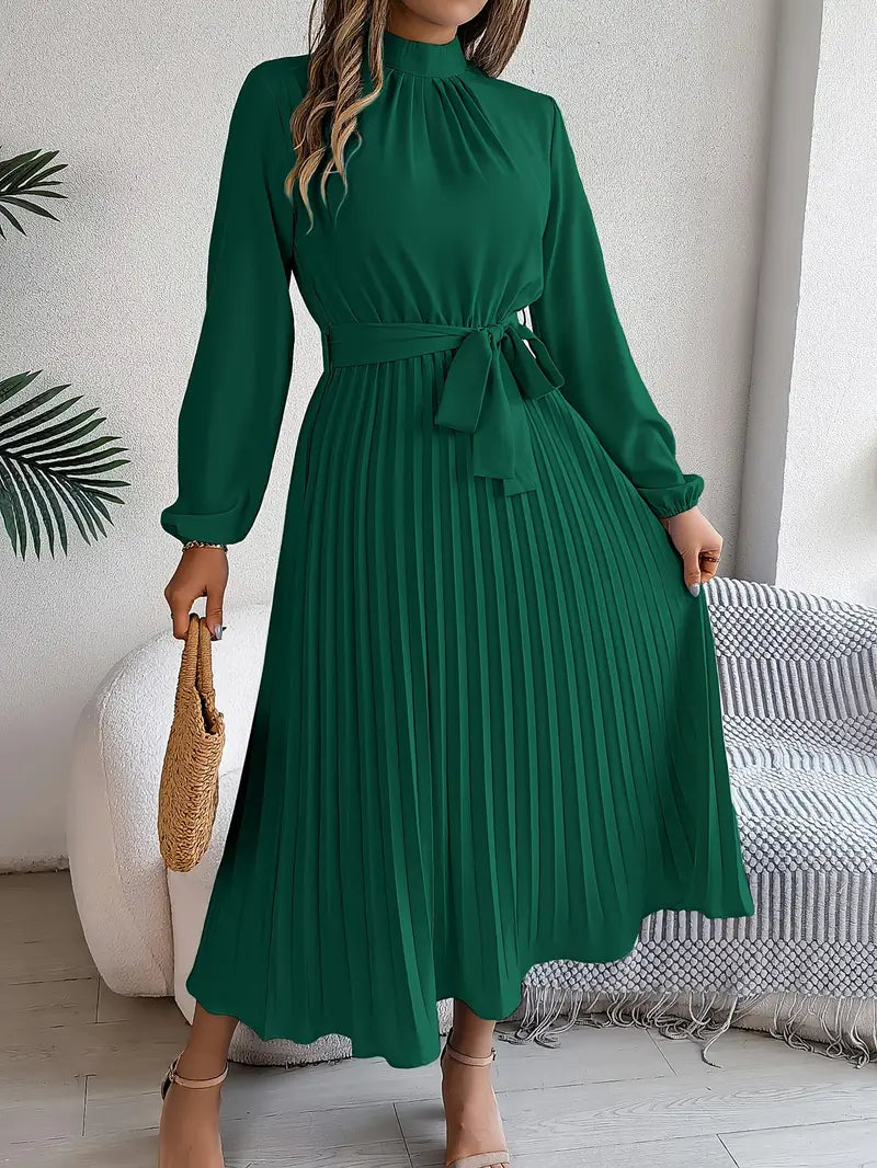Rhea | Vestido plisado de manga larga con cinturón
