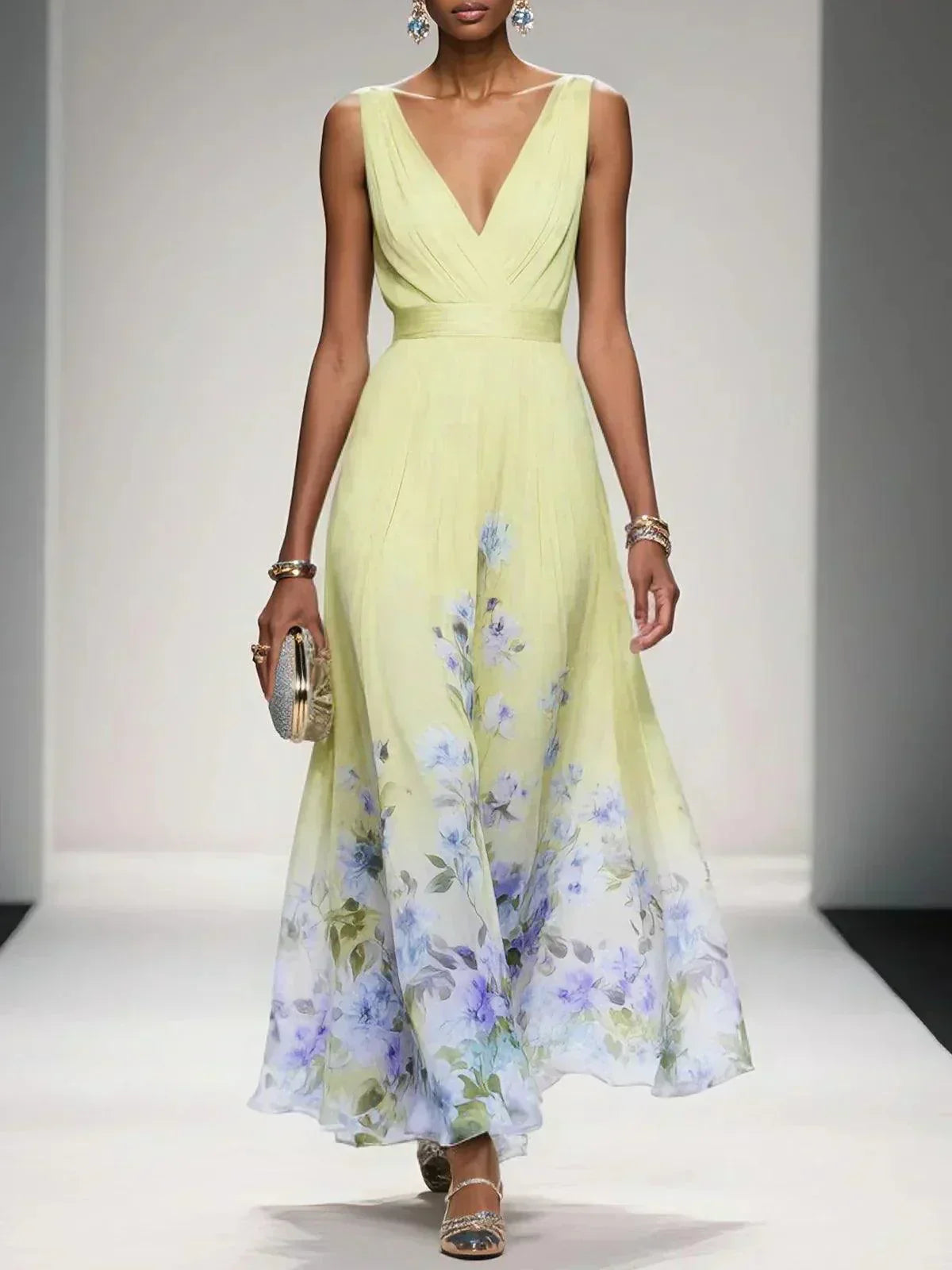 Daniela | Vestido maxi de mujer con estampado floral y escote en V