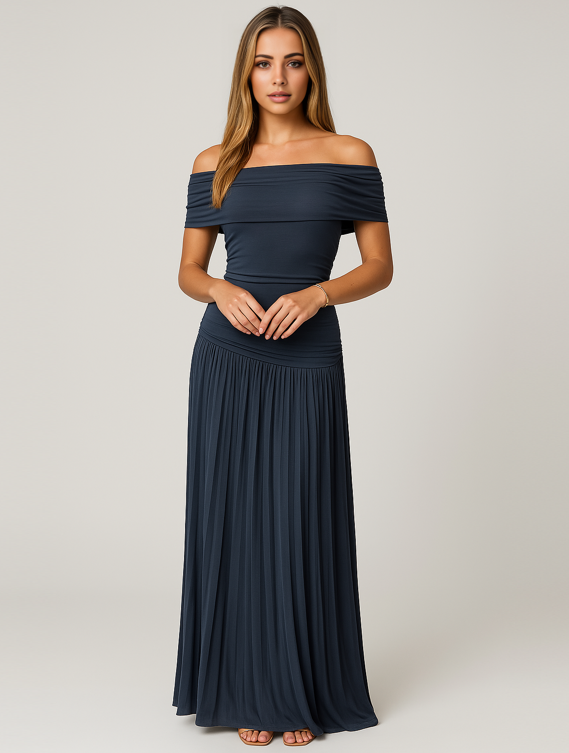 Dalia | Vestido maxi de boda plisado con diseño sin hombros para mujer