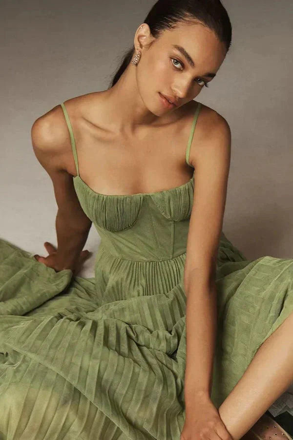 Guiomar | Vestido maxi plisado para mujer con tirantes