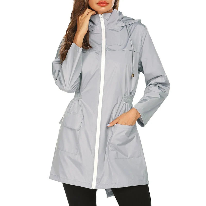 Chaqueta impermeable larga para mujer con capucha – Resistente al clima y funcional