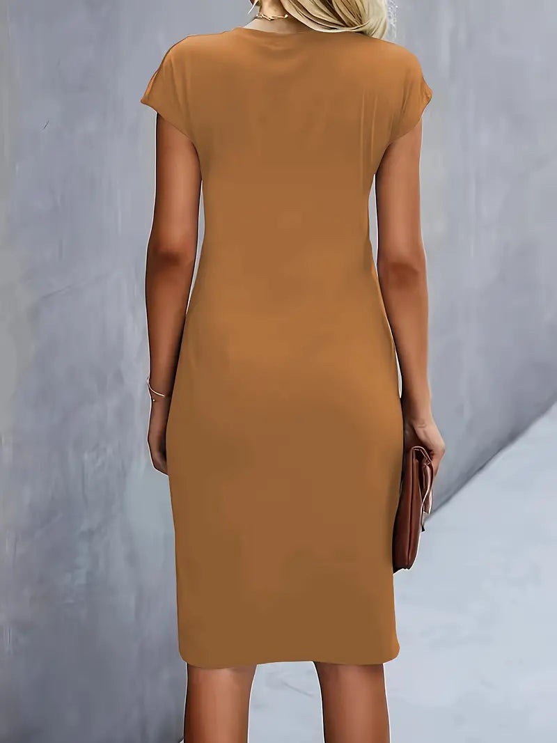 Kenia | Vestido Midi de Corte Entallado con Manga Corta para Mujer