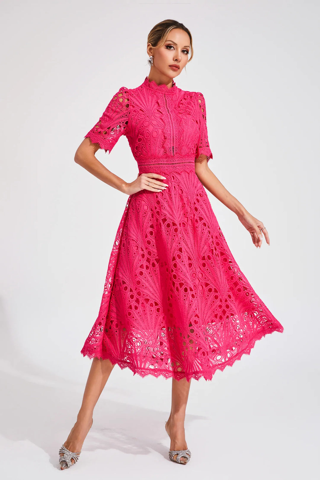 Leoncia | Vestido midi elegante para mujer de encaje