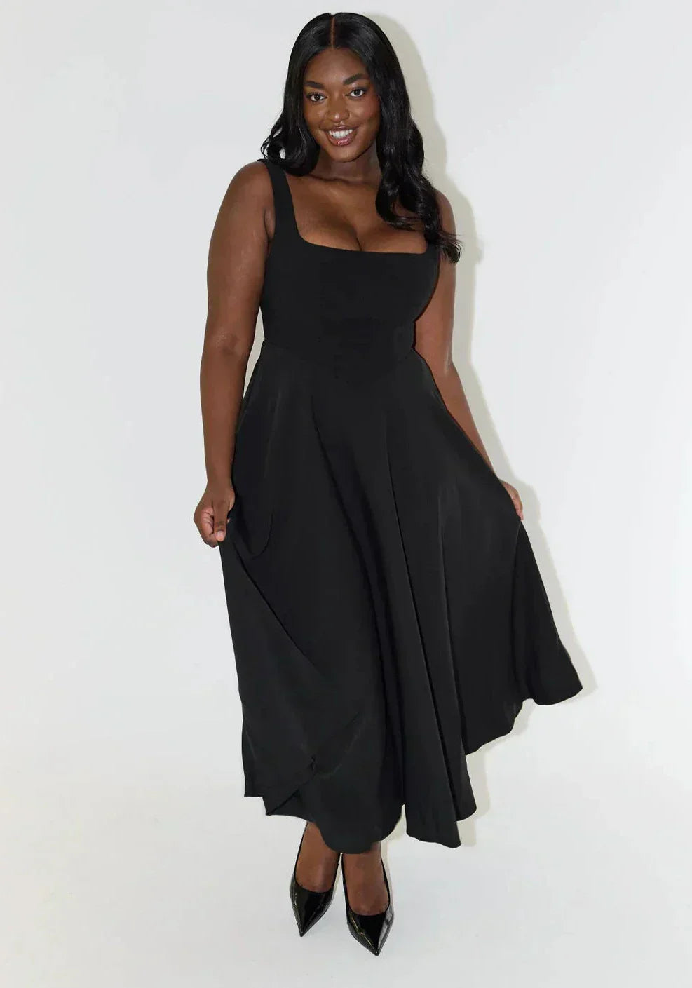 Sergia | Vestido midi con cintura alta y escote cuadrado