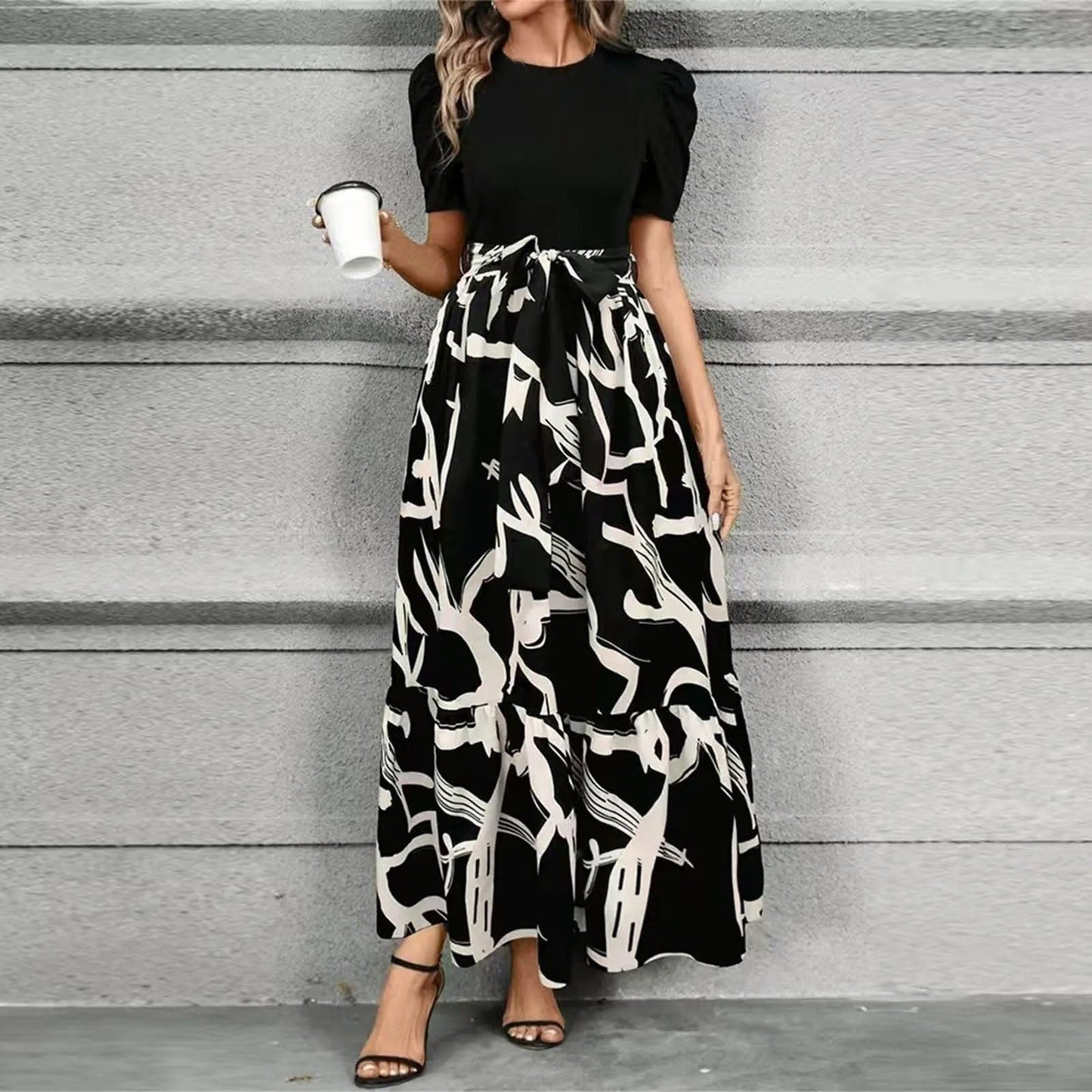 Blanca | Vestido maxi para mujer con mangas abullonadas y lazo
